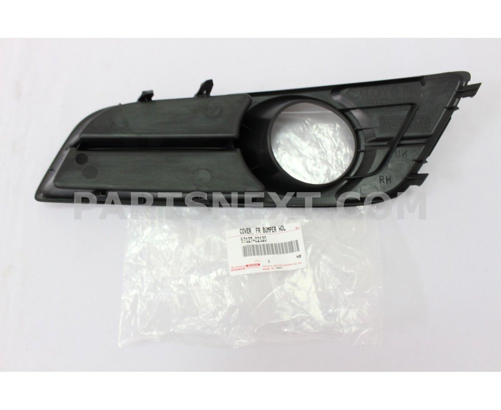Заглушка противотуманной фары правая COROLLA E122 2001-2007