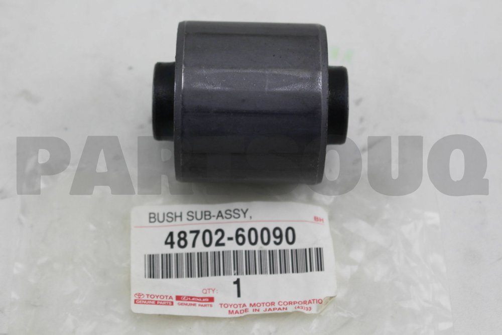 Сайлентблок заднего продольного верхнего рычага-65 TOYOTA LC J100 LX470 98-07